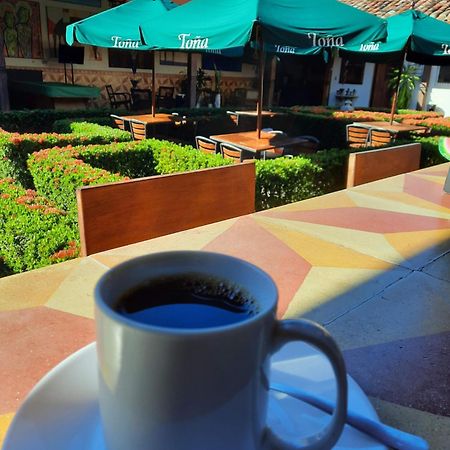 Hotel La Posada Del Doctor León 外观 照片